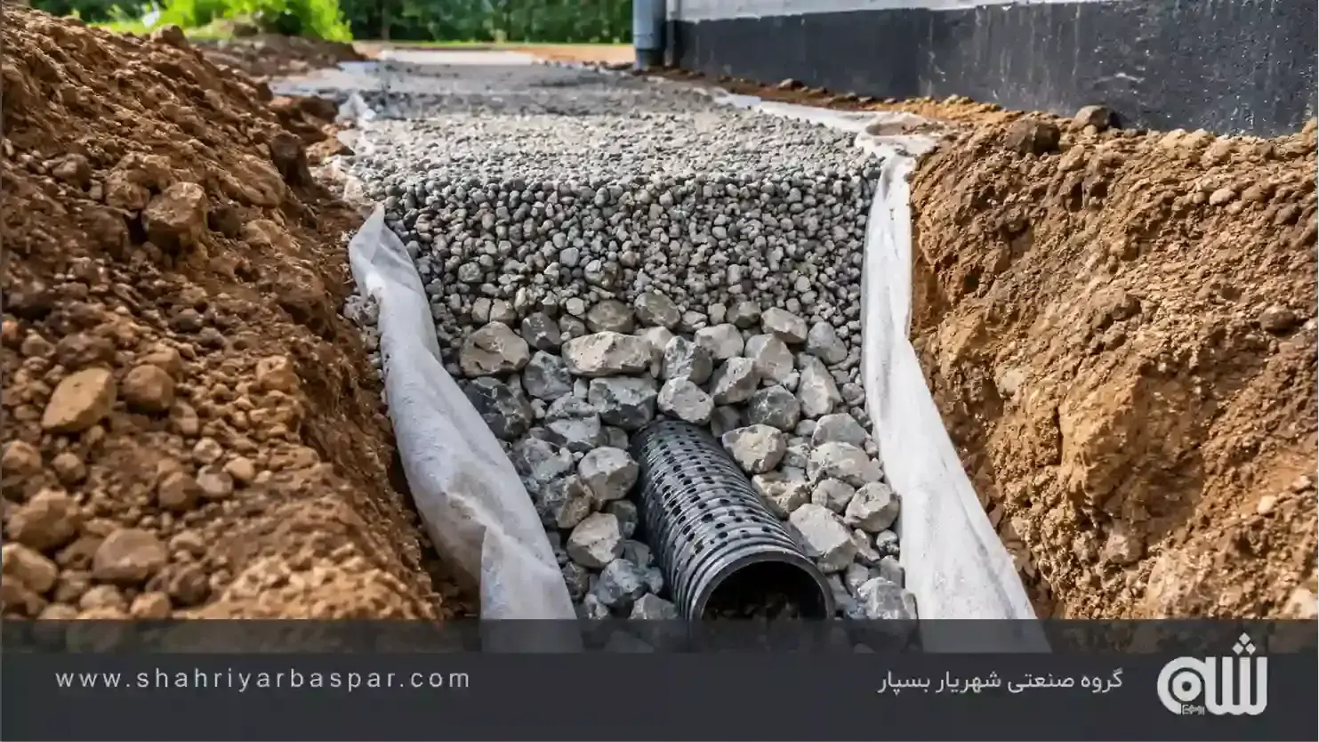 زهکشی سنتی با چه مصالحی انجام می‌شود؟